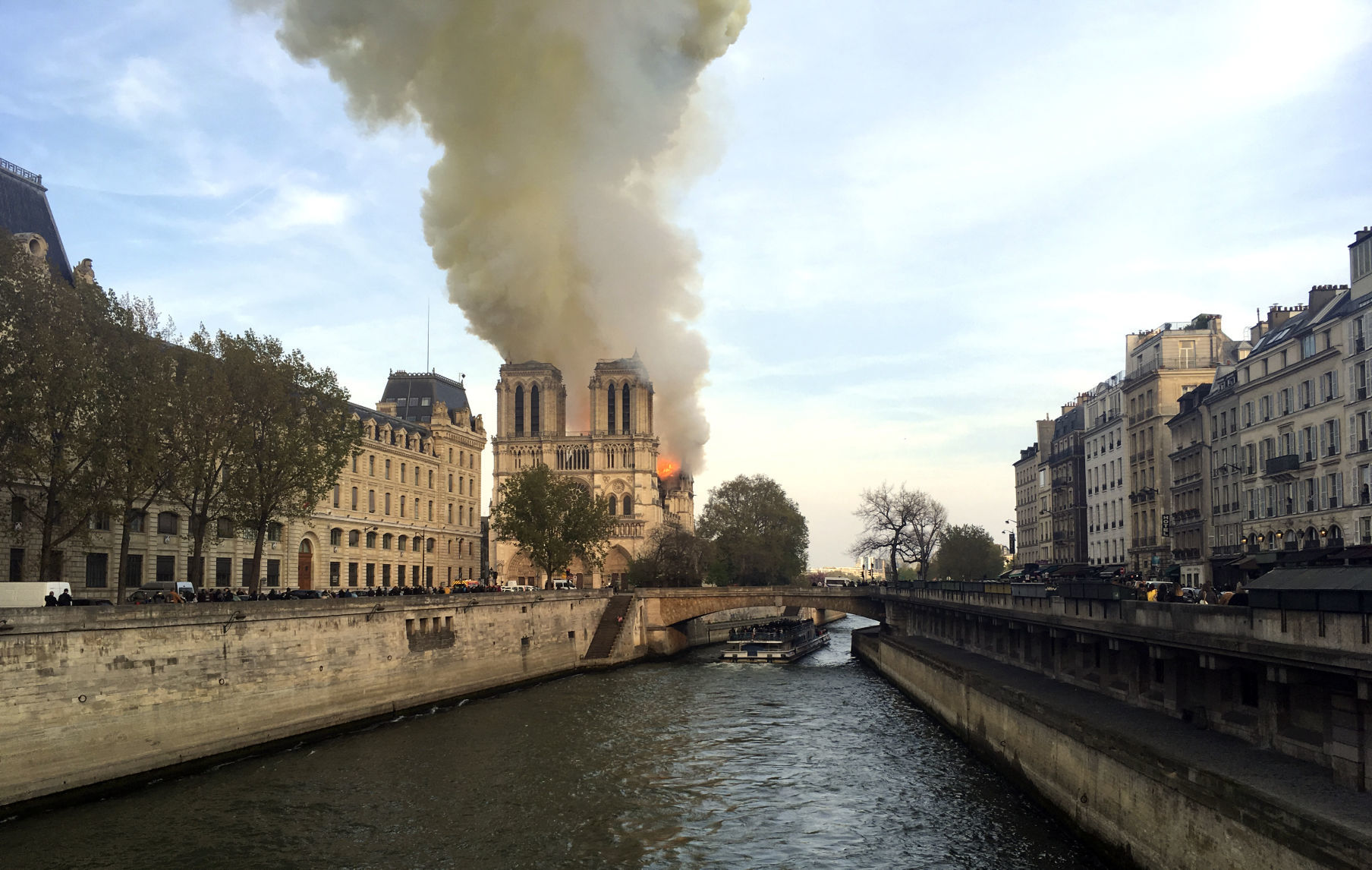 France Notre Dame Fire